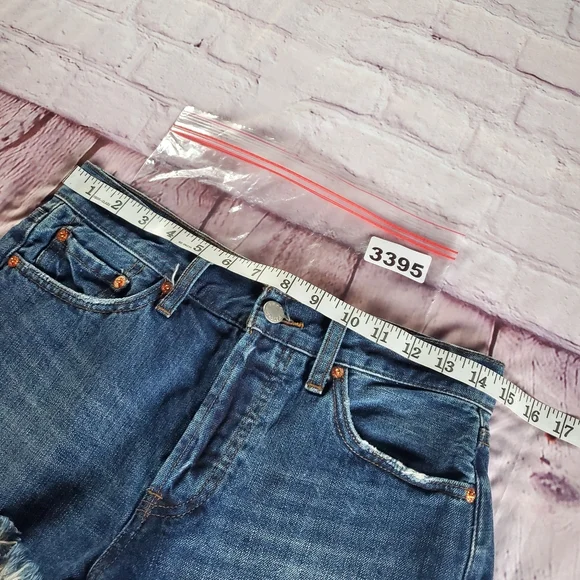 Free People Avery Blue Daisy Chain Lace Cutoff Frayed Denim Short Distressed 26 - Picture 10 of 12